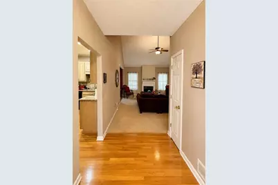 136 Eagles Nest Circle, Carrollton, GA 30116 - Photo 5