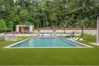 1090 Kingston Drive, Sandy Springs, GA 30342 - Photo 5