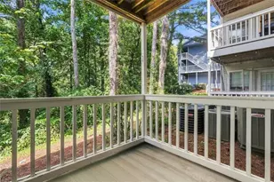 1301 Gettysburg Pl, Sandy Springs, GA 30350 - Photo 29