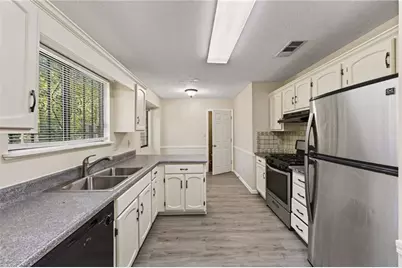 5350 Greenhedge Trail, Stone Mountain, GA 30088 - Photo 7