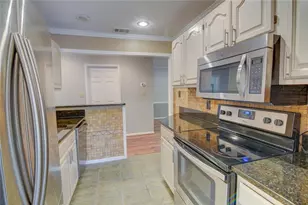 904 Peachtree Frst Ter, Peachtree Corners, GA 30092 - Photo 11