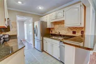 904 Peachtree Frst Ter, Peachtree Corners, GA 30092 - Photo 9