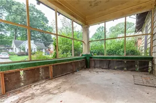 969 Byron Dr SW, Atlanta, GA 30310 - Photo 5