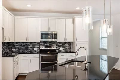 1624 Lenox Overlook Road NE, Atlanta, GA 30329 - Photo 13
