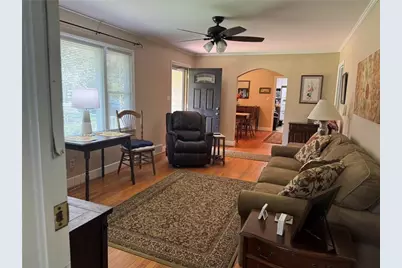 69 Buena Vista, Winder, GA 30680 - Photo 5
