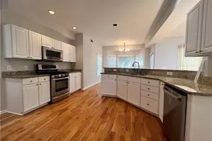 365 Tumbling Creek Dr, Alpharetta, GA 30005 - Photo 11