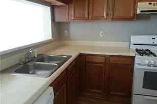 737 Windchase Ln, Stone Mountain, GA 30083 - Photo 11