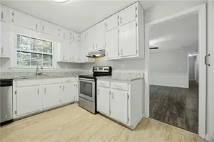 2384 3 Bars Dr, Snellville, GA 30078 - Photo 7