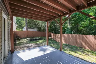 4333 Ward Bluff Ct, Ellenwood, GA 30294 - Photo 33