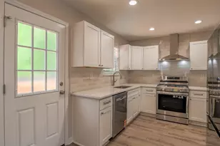 4333 Ward Bluff Ct, Ellenwood, GA 30294 - Photo 11