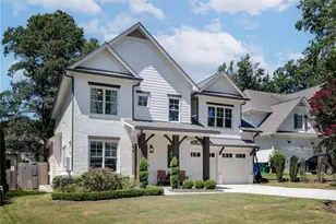 2986 Surrey Ln, Atlanta, GA 30341 - Photo 3