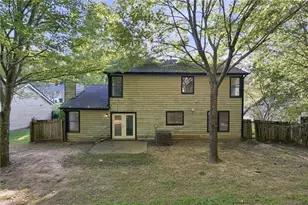 1001 Chapman Ln, Stone Mountain, GA 30088 - Photo 23
