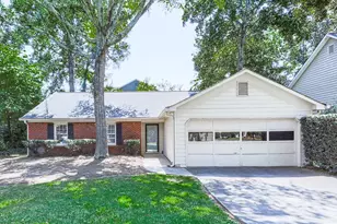 650 Radford Cir, Woodstock, GA 30188 - Photo 1