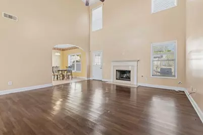 820 Kaitlyn Drive, Loganville, GA 30052 - Photo 9