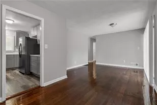 506 Pineridge Dr, Forest Park, GA 30297 - Photo 9