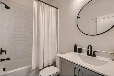 180 Chestnut Circle, Atlanta, GA 30342 - Photo 11