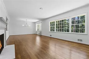 6748 Brandon Mill Rd, Sandy Springs, GA 30328 - Photo 5
