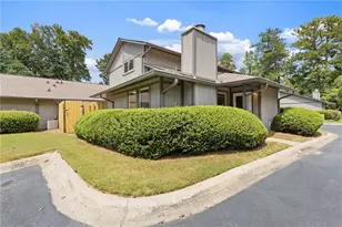 844 Manning Villas Ct SW, Marietta, GA 30064 - Photo 3