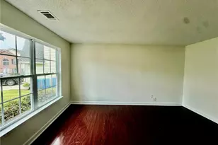 510 Shire Ln, Fairburn, GA 30213 - Photo 3