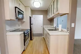 300 Johnson Ferry Road NE, Sandy Springs, GA 30328 - Photo 3