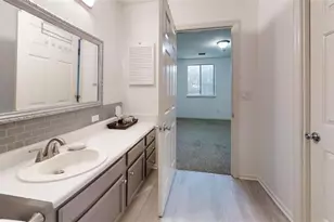 300 Johnson Ferry Road NE, Sandy Springs, GA 30328 - Photo 17