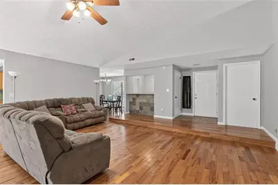 8340 Beechwood Trace, Riverdale, GA 30274 - Photo 3