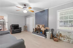 6828 Rockland Rd, Lithonia, GA 30038 - Photo 13