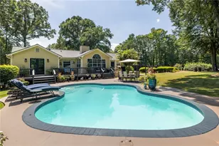 235 Den Ric Dr, McDonough, GA 30253 - Photo 3