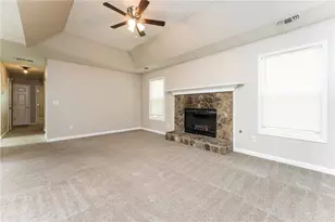 1014 Bay Ridge Dr, Lawrenceville, GA 30045 - Photo 11