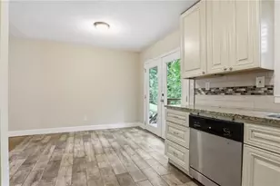 1969 Shannon Ridge Ct, Decatur, GA 30032 - Photo 15