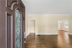 2918 N Hills Dr NE, Atlanta, GA 30305 - Photo 3
