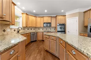6750 Scottsfield Trace, Cumming, GA 30028 - Photo 11