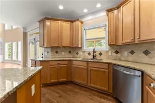 6750 Scottsfield Trace, Cumming, GA 30028 - Photo 13