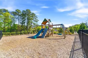 1665 Villageside Ct, Lawrenceville, GA 30043 - Photo 3