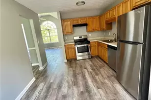 528 Harvick Cir, Stockbridge, GA 30281 - Photo 9