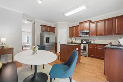 1448 Liberty Parkway NW #2212, Atlanta, GA 30318 - Photo 3
