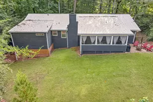 327 Dickson Dr, Jefferson, GA 30549 - Photo 55