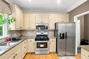 605 Trophy Ln, Conyers, GA 30094 - Photo 13