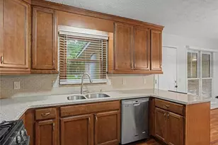 3095 Woodland Dr NW, Kennesaw, GA 30152 - Photo 11