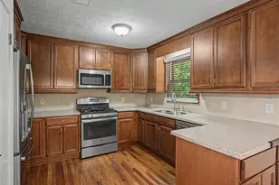 3095 Woodland Dr NW, Kennesaw, GA 30152 - Photo 9