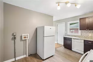 655 Albert St NW, Atlanta, GA 30318 - Photo 9