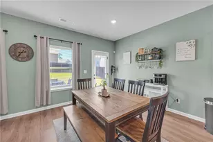 664 Lakehaven Ln, Loganville, GA 30052 - Photo 17