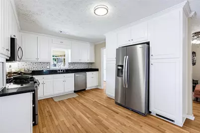 3307 Wildwood Drive SW, Marietta, GA 30060 - Photo 5