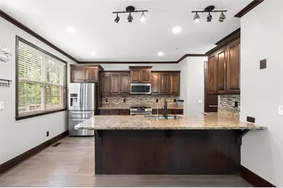 5583 Julian Place, Atlanta, GA 30342 - Photo 9