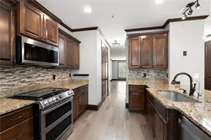 5583 Julian Pl, Atlanta, GA 30342 - Photo 11