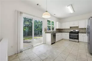 395 Cadeleigh Ct, Johns Creek, GA 30005 - Photo 13