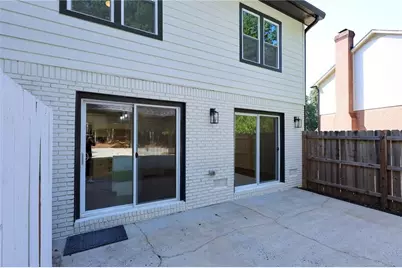 150 Hunters Cove, Roswell, GA 30076 - Photo 3