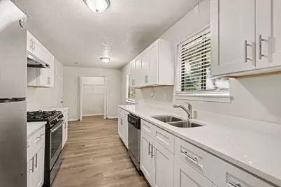 3503 Warwick Way, Snellville, GA 30039 - Photo 5