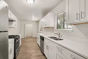 3503 Warwick Way, Snellville, GA 30039 - Photo 5