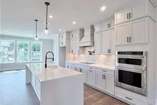 118 Bridgecrest Rd, Roswell, GA 30075 - Photo 9